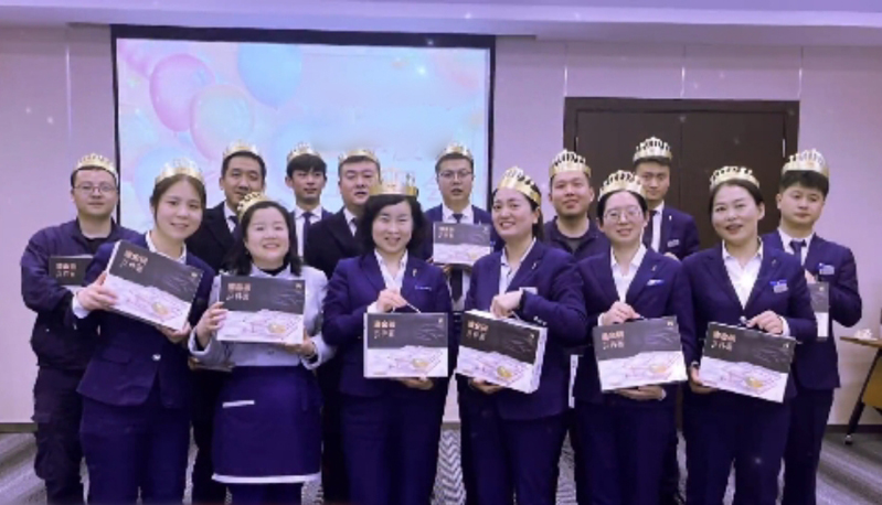 时光向前，岁月更迭。3月22日，陕西正大福林汽车销售有限公司为23位寿星举办了2024年第1季度员工生日会。大家欢聚一堂，共同点燃生日蜡烛，唱起生日赞歌，寿星们在祝福中许下愿望。感恩于心，寄情于行。坚信大家定会热爱平台，珍惜岗位，与公司共同成长！
