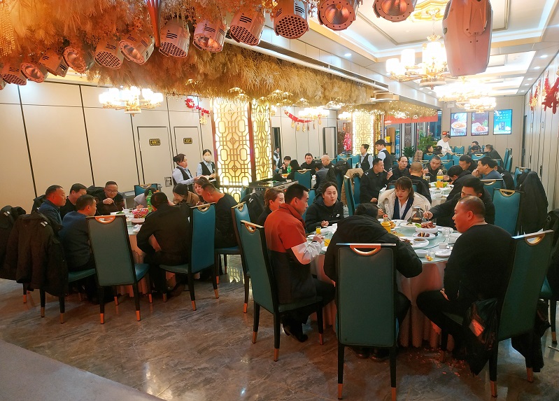 2月5日，集团行政部组织各汽车公司安保团队开展了以“龙腾四海展宏图·年轮辉煌展未来”为主题的团队建设活动。