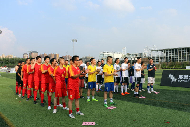 绿茵场地显英姿，足球健儿亮风采。经过2天紧张激烈的角逐，以“燃夏日激情·展中联风采”为主题的2018“中联杯”足球对抗赛于8月10日19:30在友好、欢乐的气氛中圆满落下帷幕。