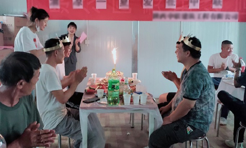 6-7月，集团企化部、工程公司人力资源部共同举办了以“清凉一夏·爱在中联”为主题的企业文化建设系列活动，各项目部员工参加。